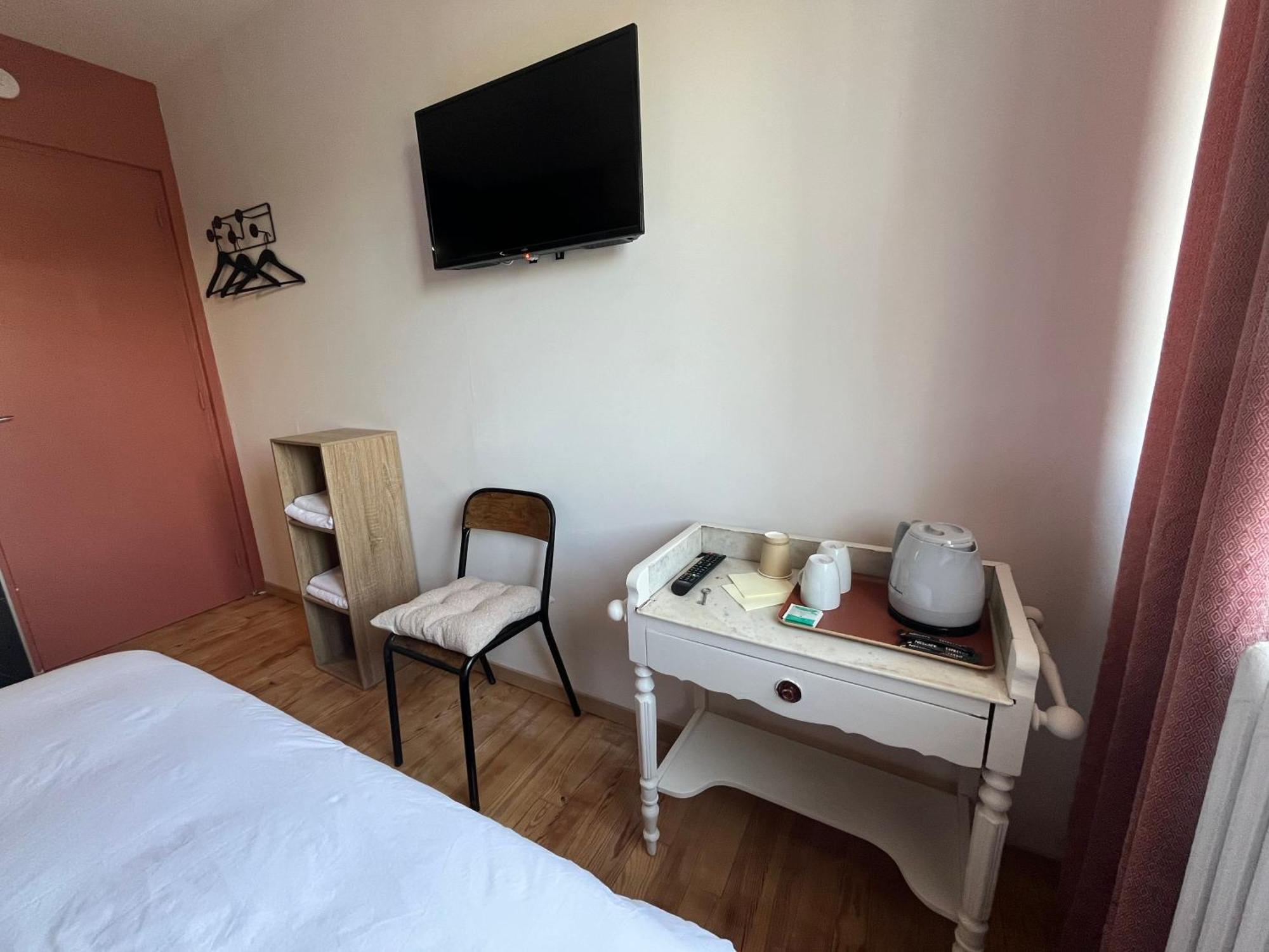 L Hirondelle 3 Bed and Breakfast Erondelle Exteriör bild